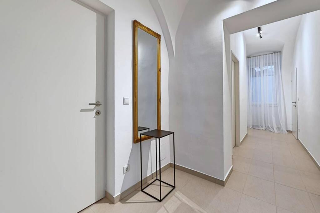 Vienne City Apartment Crown 6 Exterior photo